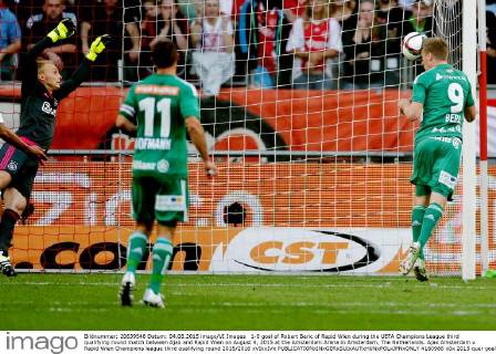 1-0 goal of Robert Beric of Rapid Wien during the UEFA Champions League third qualifying round match between Ajax and Rapid Wien on August 4, 2015 at the Amsterdam Arena in Amsterdam, The Netherlands. Ajax Amsterdam v Rapid Wien Champions league third qualifying round 2015 2016 xVIxxIVx 4160986