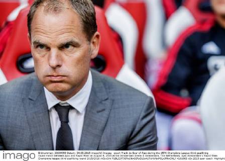coach Frank de Boer of Ajax during the UEFA Champions League third qualifying round match between Ajax and Rapid Wien on August 4, 2015 at the Amsterdam Arena in Amsterdam, The Netherlands. Ajax Amsterdam v Rapid Wien Champions league third qualifying round 2015 2016 xVIxxIVx 4161005