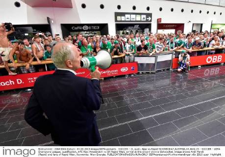 SOCCER - CL quali, Ajax vs Rapid SCHWECHAT,AUSTRIA,04.AUG.15 - SOCCER - UEFA Champions League, qualification, AFC Ajax Amsterdam vs SK Rapid Wien, arrival at the airport Vienna-Schwechat. Image shows Andi Marek (Rapid) and fans of Rapid Wien. Keywords: Wien Energie. GEPAxpictures xM.xHoermandinger
