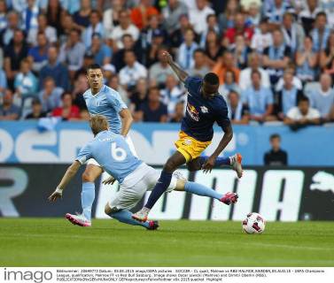 SOCCER - CL quali, Malmoe vs RBS MALMOE,SWEDEN,05.AUG.15 - UEFA Champions League, qualification, Malmoe FF vs Red Bull Salzburg. Image shows Oscar Lewicki (Malmoe) and Dimitri Oberlin (RBS). GEPAxpictures xFelixxRoittner
