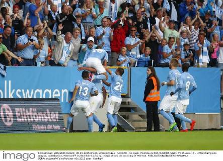 SOCCER - CL quali, Malmoe vs RBS MALMOE,SWEDEN,05.AUG.15 - UEFA Champions League, qualification, Malmoe FF vs Red Bull Salzburg. Image shows the rejoicing of Malmoe. GEPAxpictures xFelixxRoittner