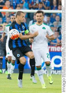 - BRUGGE, BELGIUM: Club s Timmy Simons and Panathinaikos Sotiris Ninis fight for the ball during a game between Club Brugge and Panathinaikos in Brugge Jan Breydel stadium, a return leg game of the third preliminary round of the Uefa Champions League competition, Wednesday 05 August 2015. Panathinaikos won 2-1 the first leg. KURTxDESPLENTER  x04676236x