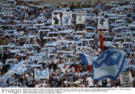 SOCCER - CL quali, Malmoe vs RBS MALMOE,SWEDEN,05.AUG.15 - UEFA Champions League, qualification, Malmoe FF vs Red Bull Salzburg. Image shows fans of Malmoe. GEPAxpictures xFelixxRoittner