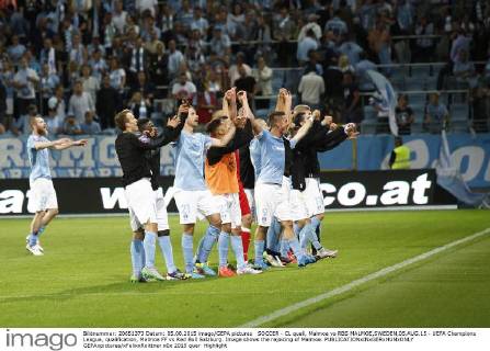 SOCCER - CL quali, Malmoe vs RBS MALMOE,SWEDEN,05.AUG.15 - UEFA Champions League, qualification, Malmoe FF vs Red Bull Salzburg. Image shows the rejoicing of Malmoe. GEPAxpictures xFelixxRoittner