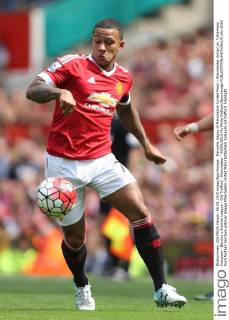 Memphis Depay of Manchester United ManU - Manchester United vs. Tottenham Hotspurs - Barclay s Premier League - Old Trafford - Manchester - 08 08 2015 Pic Philip Oldham Sportimage EDITORIAL USE ONLY. No use with unauthorised audio, video, data, fixture lists, club league logos or live services. Online in-match use limited to 120 images, no video emulation. No use in betting, games or single club league player publications.