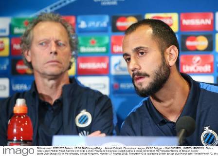 Aktuell Fußball, Champions League, PK FC Brügge - MANCHESTER, UNITED KINGDOM: Club s head coach Michel Preud homme and Club s Victor Vazquez Solsona pictured during a press conference PK Pressekonferenz of Belgian soccer team Club Brugge KV in Manchester, United Kingdom, Monday 17 August 2015. Tomorrow Club is playing British soccer club Manchester United ManU FC, the first leg game of the play-offs for the UEFA Champions League competition. BRUNOxFAHY  x04682355x
