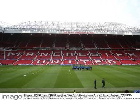 Aktuell Fußball, Champions League, Training FC Brügge in Manchester - MANCHESTER, UNITED KINGDOM: Club s players pictured in the Old Trafford stadium during a training session of Belgian soccer team Club Brugge KV in Manchester, United Kingdom, Monday 17 August 2015. Tomorrow Club is playing British soccer club Manchester United ManU FC, the first leg game of the play-offs for the UEFA Champions League competition. BRUNOxFAHY  x04682381x