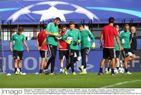 SOCCER - CL play offs, Rapid vs Shakhtar, preview VIENNA,AUSTRIA,18.AUG.15 - SOCCER - UEFA Champions League, play offs, SK Rapid Wien vs FC Shakhtar Donetsk, preview, final training Rapid. Image shows Louis Schaub, Jan Novota, Tobias Knoflach and Steffen Hofmann (Rapid). Keywords: Wien Energie. GEPAxpictures xChristianxOrt
