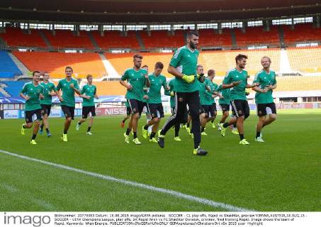 SOCCER - CL play offs, Rapid vs Shakhtar, preview VIENNA,AUSTRIA,18.AUG.15 - SOCCER - UEFA Champions League, play offs, SK Rapid Wien vs FC Shakhtar Donetsk, preview, final training Rapid. Image shows the team of Rapid. Keywords: Wien Energie. GEPAxpictures xChristianxOrt