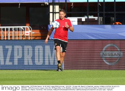 SOCCER - CL play offs, Rapid vs Shakhtar, preview VIENNA,AUSTRIA,18.AUG.15 - SOCCER - UEFA Champions League, play offs, SK Rapid Wien vs FC Shakhtar Donetsk, preview, final training Rapid. Image shows head coach Zoran Barisic (Rapid). Keywords: Wien Energie. GEPAxpictures xChristianxOrt
