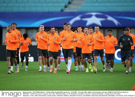 SOCCER - CL play offs, Rapid vs Shakhtar, preview VIENNA,AUSTRIA,18.AUG.15 - SOCCER - UEFA Champions League, play offs, SK Rapid Wien vs FC Shakhtar Donetsk, preview, training Shakhtar. Image shows Yaroslav Rakitskiy, Fred, Viktor Kovalenko, Darijo Srna, Olexandr Gladkiy, Facundo Ferreyra, Vyacheslav Shevchuk and Eduardo (Donetsk). Keywords: Wien Energie. GEPAxpictures xChristianxOrt