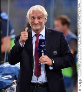 FUSSBALL CHAMPIONS LEAGUE SAISON 2015 2016 QUALIFIKATION Lazio Rom - Bayer 04 Leverkusen 18.08.2015 Gut gelaunt: Sportdirektor Rudi Voeller (Bayer 04 Leverkusen) 