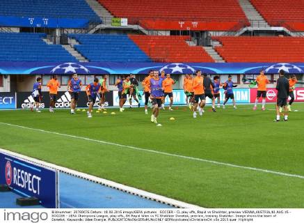 SOCCER - CL play offs, Rapid vs Shakhtar, preview VIENNA,AUSTRIA,18.AUG.15 - SOCCER - UEFA Champions League, play offs, SK Rapid Wien vs FC Shakhtar Donetsk, preview, training Shakhtar. Image shows the team of Donetsk. Keywords: Wien Energie. GEPAxpictures xChristianxOrt
