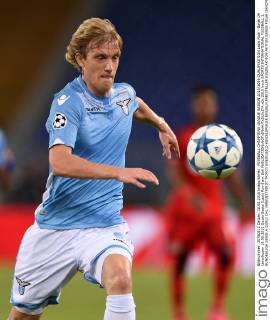 FUSSBALL CHAMPIONS LEAGUE SAISON 2015 2016 QUALIFIKATION Lazio Rom - Bayer 04 Leverkusen 18.08.2015 Dusan Basta (Lazio Rom) am Ball 
