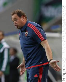 Aug. 18, 2015 - Lisbon, Portugal - CSKA s coach Leonid Slutskiy reacts during the Champions League football play-off first leg match between Sporting CP and PFC CSKA Moscow at Jose Alvalade Stadium in Lisbon on August 18, 2015. NURPHOTO CARLOS PALMA. FBL-EUR-C1-SPORTING-CSKA  - ZUMAn230