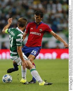 Aug. 18, 2015 - Lisbon, Portugal - CSKA s midfielder Roman Eremenko (R) vies for the ball with Sporting s midfielder Adrien Silva (L) during the Champions League football play-off first leg match between Sporting CP and PFC CSKA Moscow at Jose Alvalade Stadium in Lisbon on August 18, 2015. NURPHOTO CARLOS PALMA. FBL-EUR-C1-SPORTING-CSKA  - ZUMAn230