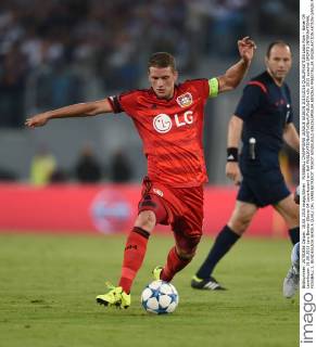 FUSSBALL CHAMPIONS LEAGUE SAISON 2015 2016 QUALIFIKATION Lazio Rom - Bayer 04 Leverkusen 18.08.2015 Lars Bender (Bayer 04 Leverkusen) am Ball 