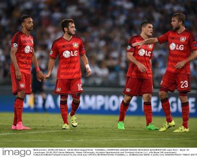 FUSSBALL CHAMPIONS LEAGUE SAISON 2015 2016 QUALIFIKATION Lazio Rom - Bayer 04 Leverkusen 18.08.2015 Karim Bellarabi, Hakan Calhanoglu, Kyriakos Papadopoulos und Christoph Kramer (v.l., alle Bayer 04 Leverkusen) 