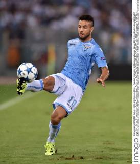 Fussball International Champions League Saison 2015 2016 Qualifikation 18.08.2015 Lazio Rom - Bayer 04 Leverkusen Felipe Anderson (Lazio Rom) am Ball