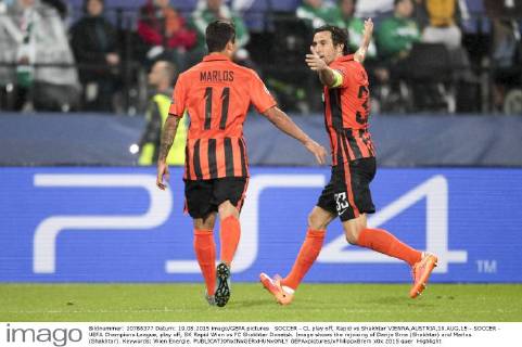 SOCCER - CL play off, Rapid vs Shakhtar VIENNA,AUSTRIA,19.AUG.15 - SOCCER - UEFA Champions League, play off, SK Rapid Wien vs FC Shakhtar Donetsk. Image shows the rejoicing of Darijo Srna (Shakhtar) and Marlos (Shakhtar). Keywords: Wien Energie. GEPAxpictures xPhilippxBrem