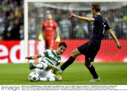 Aug. 19, 2015 - Glasgow, Skottland - 150819 Celtics Nir Biton och Malmö FFs Magnus Wolff Eikrem under fotbollsmatchen mellan Celtic och Malmö FF i kvalet till Champions League den 19 augusti 2015 i Glasgow..Foto: News - Aug. 19, 2015 - ZUMAb138