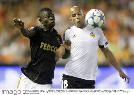 Valencia s Sofiane Feghouli (r) and AS Monaco FC s Elderson during Champions League 2015 2016 Play-Offs 1st leg match. August 19,2015.  (2015081916)
