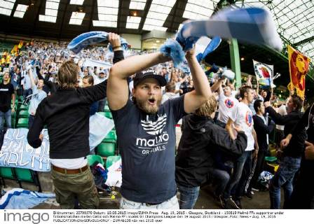 Aug. 19, 2015 - Glasgow, Skottland - 150819 Malmö FFs supportrar under fotbollsmatchen mellan Celtic och Malmö FF i kvalet till Champions League den 19 augusti 2015 i Glasgow..Foto: News - Aug. 19, 2015 - ZUMAb138
