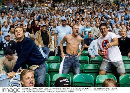Aug. 19, 2015 - Glasgow, Skottland - 150819 Malmö FFs supportrar under fotbollsmatchen mellan Celtic och Malmö FF i kvalet till Champions League den 19 augusti 2015 i Glasgow..Foto: News - Aug. 19, 2015 - ZUMAb138