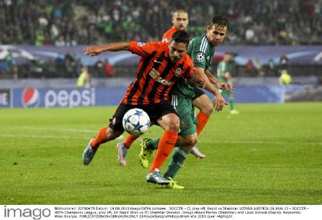 SOCCER - CL play off, Rapid vs Shakhtar VIENNA,AUSTRIA,19.AUG.15 - SOCCER - UEFA Champions League, play off, SK Rapid Wien vs FC Shakhtar Donetsk. Image shows Marlos (Shakhtar) and Louis Schaub (Rapid). Keywords: Wien Energie. GEPAxpictures xPhilippxBrem