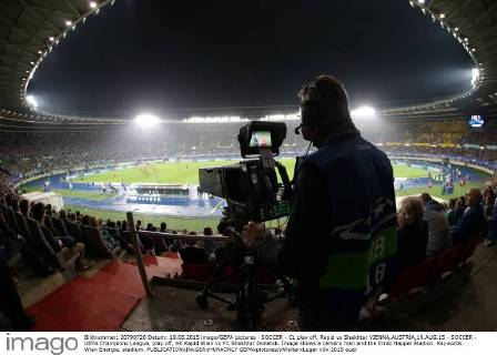 SOCCER - CL play off, Rapid vs Shakhtar VIENNA,AUSTRIA,19.AUG.15 - SOCCER - UEFA Champions League, play off, SK Rapid Wien vs FC Shakhtar Donetsk. Image shows a camera man and the Ernst Happel Stadion. Keywords: Wien Energie, stadium. GEPAxpictures xWalterxLuger