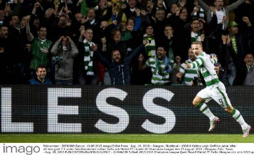 Aug. 19, 2015 - Glasgow, Skottland - 150819 Celtics Leigh Griffiths jublar efter att han gjort 3-1 under fotbollsmatchen mellan Celtic och Malmö FF i kvalet till Champions League den 19 augusti 2015 i Glasgow..Foto: News - Aug. 19, 2015 - ZUMAb138