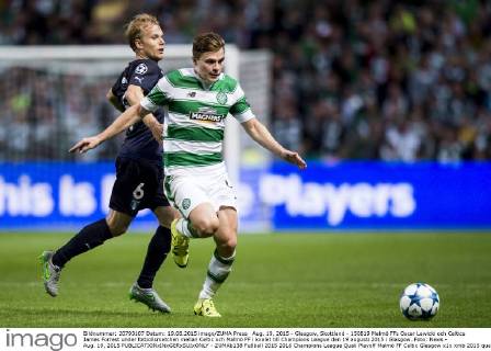 Aug. 19, 2015 - Glasgow, Skottland - 150819 Malmö FFs Oscar Lewicki och Celtics James Forrest under fotbollsmatchen mellan Celtic och Malmö FF i kvalet till Champions League den 19 augusti 2015 i Glasgow..Foto: News - Aug. 19, 2015 - ZUMAb138