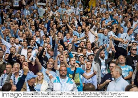 Aug. 19, 2015 - Glasgow, Skottland - 150819 Malmö FFs supportrar under fotbollsmatchen mellan Celtic och Malmö FF i kvalet till Champions League den 19 augusti 2015 i Glasgow..Foto: News - Aug. 19, 2015 - ZUMAb138