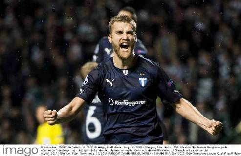 Aug. 19, 2015 - Glasgow, Skottland - 150819 Malmö FFs Rasmus Bengtsson jublar efter att Jo Inge Berget (ej i bild) gjort 3-2 under fotbollsmatchen mellan Celtic och Malmö FF i kvalet till Champions League den 19 augusti 2015 i Glasgow..Foto: News - Aug. 19, 2015 - ZUMAb138