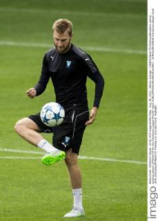 Aug. 24, 2015 - Malmö, Sverige - 150824 Malmö FFs Rasmus Bengtsson during practice session of Malmö FF for the Champions League Playoff match.  - ZUMAb138