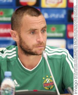 Aktuell Fußball, Champions League Playoff, PK Rapid Wien in Donetsk SOCCER - CL play off, Shakhtar vs Rapid, preview LVIV,UKRAINE,24.AUG.15 - SOCCER - UEFA Champions League, play off, FC Shakhtar Donetsk vs SK Rapid Wien, preview, press conference PK Pressekonferenz Rapid. Image shows Steffen Hofmann (Rapid). Keywords: Wien Energie. GEPAxpictures xPhilippxBrem
