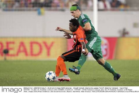 Aktuell Fußball, Champions League Playoff, Shakhtar Donetsk - Rapid Wien SOCCER - CL play off, Shakhtar vs Rapid LVIV,UKRAINE,25.AUG.15 - SOCCER - UEFA Champions League, play off, FC Shakhtar Donetsk vs SK Rapid Wien. Image shows Fred (Shakhtar) and Srdjan Grahovac (Rapid). Keywords: Wien Energie. GEPAxpictures xPhilippxBrem
