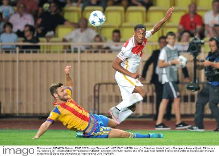 ANTHONY MARTIAL (asm) - Shkodran Mustafi (val) - Champions League Quali, AS Monaco vs. Valencia CF - 25 08 2015 FEP Panoramic 