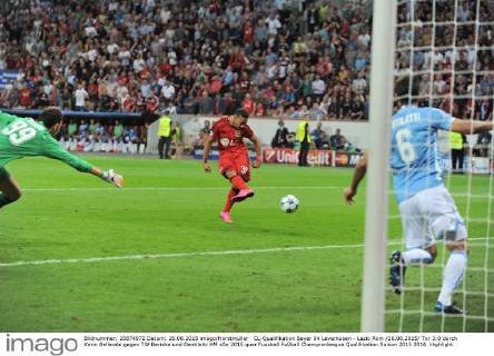 CL-Qualifikation Bayer 04 Leverkusen - Lazio Rom 26.08.2015 Tor 3:0 durch Karin Bellarabi gegen TW Berisha und Gentiletti HM