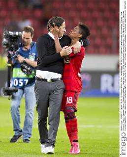 Leverkusen, 26.08.2015, BayArena Leverkusener Schlussjubel: Trainer Roger Schmidt (Bayer), Wendell (Bayer) Bayer Leverkusen - Lazio Rom mm