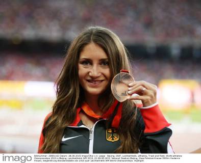 Beijing, IAAF, Leichtathletik, athletics, Track and Field, World athletics Championships 2015 in Beijing, Leichtathletik WM 2015, 22-30.08.2015, National Stadium Beijing, Gesa Felicitas Krause 3000m Hindernis Frauen, Siegerehrung Bronzemedaille