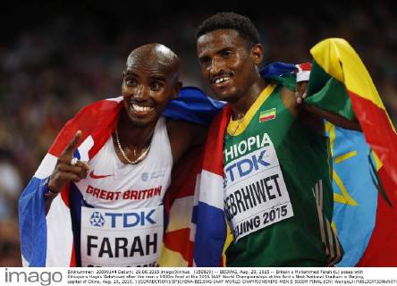(150829) -- BEIJING, Aug. 29, 2015 -- Britain s Mohammed Farah (L) poses with Ethiopia s Hagos Gebrhiwet after the men s 5000m final at the 2015 IAAF World Championships at the Bird s Nest National Stadium in Beijing, capital of China, Aug. 29, 2015. ) (CORRECTION)(SP)CHINA-BEIJING-IAAF WORLD CHAMPIONSHIPS-MEN S 5000M FINAL (CN) WangxLili 