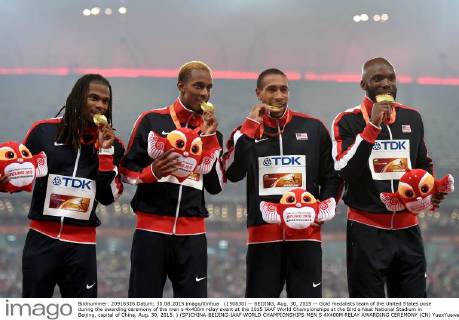 (150830) -- BEIJING, Aug. 30, 2015 -- Gold medalists team of the United States pose during the awarding ceremony of the men s 4x400m relay event at the 2015 IAAF World Championships at the Bird s Nest National Stadium in Beijing, capital of China, Aug. 30, 2015. ) (SP)CHINA-BEIJING-IAAF WORLD CHAMPIONSHIPS-MEN S 4X400M RELAY AWARDING CEREMONY (CN) YuexYuewei 