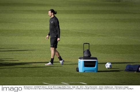 Sept. 14, 2015 - Paris, Frankreich - Zlatan Ibrahimovic - Champions League, Training Paris Saint Germain PSG  - ZUMAb138