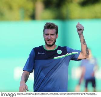 Nicklas Bendtner (VfL Wolfsburg) Abschlusstraining vor dem UEFA Champions League Spiel VfL Wolfsburg vs PFC CSKA Moskava (Moskau)
