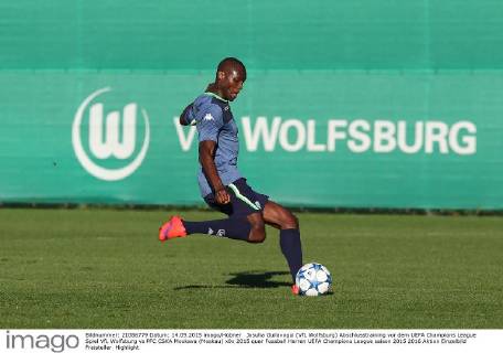 Josuha Guilavogui (VfL Wolfsburg) Abschlusstraining vor dem UEFA Champions League Spiel VfL Wolfsburg vs PFC CSKA Moskava (Moskau)