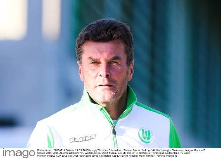 Trainer Dieter Hecking (VfL Wolfsburg) - Champions League Gruppe B Saison 2015-2016 Abschlusstraining VfL Wolfsburg vs. ZSKA Moskau am VfL Center in Wolfsburg - Einzelbild,Deutschland, Fussball, Mann,Männer,14.09.2015