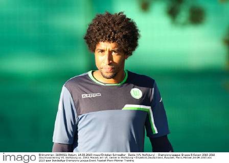 Dante (VfL Wolfsburg) - Champions League Gruppe B Saison 2015-2016 Abschlusstraining VfL Wolfsburg vs. ZSKA Moskau am VfL Center in Wolfsburg - Einzelbild,Deutschland, Fussball, Mann,Männer,14.09.2015