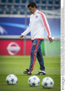 - GENT, BELGIUM: Lyon s head coach Hubert Fournier pictured during a training of Olympique Lyon, in Ghelamco Arena stadium in Gent, Tuesday 15 September 2015. Tomorrow French Olympique Lyon will play the first game in the group stage of the Uefa Champions League competition against Belgian first league soccer team KAA Gent. JASPERxJACOBS x04700481x