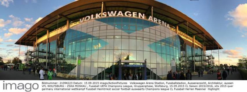 Volkswagen Arena Stadion, Fussballstadion, Aussenansicht, Architektur, aussen VFL WOLFSBURG - ZSKA MOSKAU , Fussball UEFA Champions League, Gruppenphase, Wolfsburg, 15.09.2015 CL Saison 2015 2016,